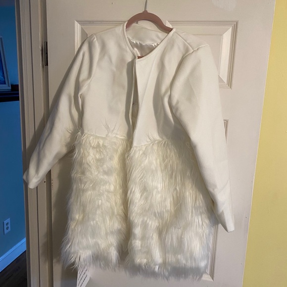 White Coat - Picture 2 of 6